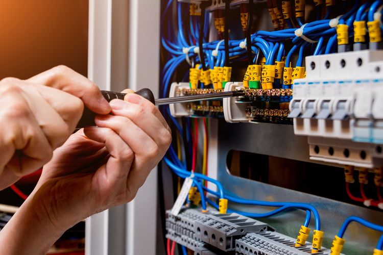 برنامه ایمنی صنعت برق